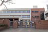 周辺：栄小学校 640m