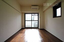 サウスパークイズミ 3階1Kのリビング/ダイニング