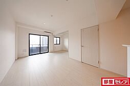 グリュック平和 7階1LDKのリビング/ダイニング