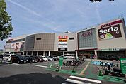 イオン熱田店 593m