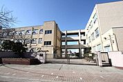 野立小学校 455m