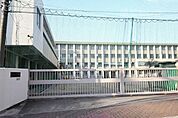 名古屋市立白鳥小学校 822m
