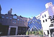 私立名古屋文化短期大学 424m
