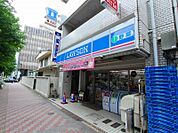 ローソン北今池店 220m