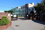 松栄小学校 470m