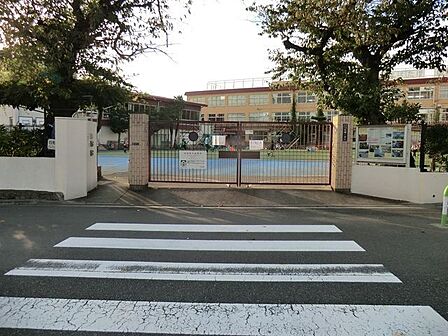 北区立田端小学校 徒歩6分。 480m
