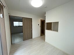 ルヴェ・デュ・ソレイユ 1階1LDKのリビング/ダイニング