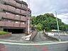 その他：建物南側にも駐車スペースがあります