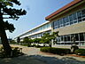 周辺：浜松市立曳馬小学校（692m）