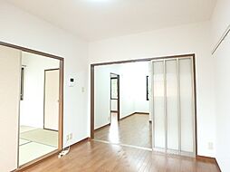 フローラ　A 202 2階3DKのリビング/ダイニング