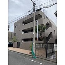 レジデンス等々力  ｜ 東京都世田谷区中町2丁目7-23（賃貸マンション2LDK・1階・127.86㎡） その1