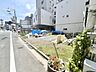 外観：前面道路含む現地写真 