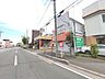 外観：前面道路含む現地写真(古家あり) 