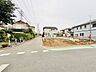 外観：前面道路含む現地写真 