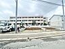 外観：前面道路含む現地写真 
