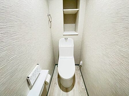 清潔好きには欠かせないウォシュレット機能付き。