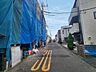 外観：前面道路含む現地写真 