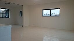 MIZUWATT KYODO A棟 1階3LDKのリビング/ダイニング