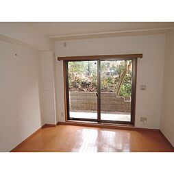 エーデルヴィラ都立大学 1階1LDKのリビング/ダイニング