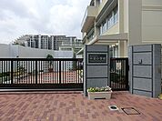 世田谷区立中里小学校（139m）