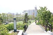 目黒天空庭園・オーパス夢広場（484m）