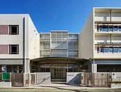 世田谷区立桜町小学校（679m）