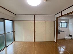 居間