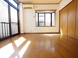 居間
