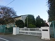 宮崎小学校 880m