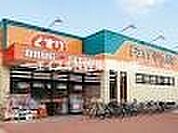 ドラッグセガミ城東店 345m