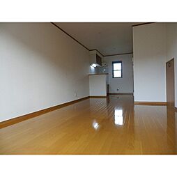 ファーストウィング　Ａ・Ｂ棟 B-1 1階2LDKのリビング/ダイニング