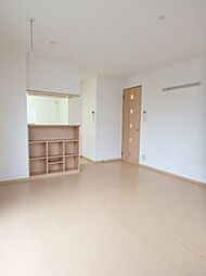 カーサ・ミリオーレ II 1階1LDKのリビング/ダイニング