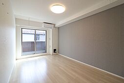 ラピス A 2階1Kのリビング/ダイニング