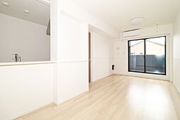 クリスタルガーデン ウエスト 2階2LDKのリビング/ダイニング