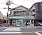 周辺：ファミリーマート御香宮店まで423m