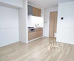 ウィスタリア城陽 201 2階1LDKのリビング/ダイニング