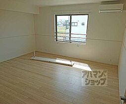 ミレ・グランデ・伏見 205 2階1LDKのリビング/ダイニング