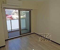 ローブコート六地蔵駅前 303 3階1Kのリビング/ダイニング