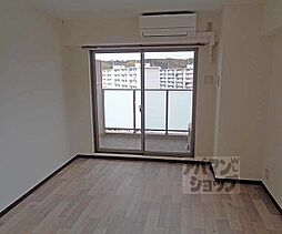 ローブコート六地蔵駅前 206 2階1Kのリビング/ダイニング