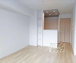 アムール鴨川 102 1階1LDKのリビング/ダイニング