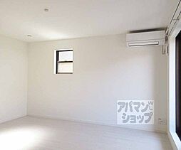 京都地下鉄東西線 御陵駅 徒歩5分の賃貸アパート 3階ワンルームのリビング/ダイニング