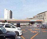 ローソン 伏見向島駅前店まで240m