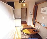 日差しが入るリビングです。