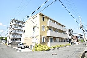 サンオーニック　エミュー  ｜ 兵庫県尼崎市武庫之荘７丁目（賃貸アパート1LDK・3階・42.86㎡） その1