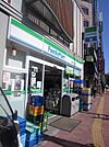 ファミリーマート 270m