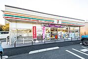 セブンイレブン所沢有楽町店 徒歩6分。 450m