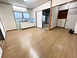 居間