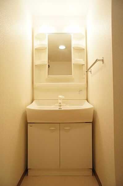 apartment 栃木県河内郡上三川町大字上蒲生
上蒲生の賃貸情報を見る
物件地図