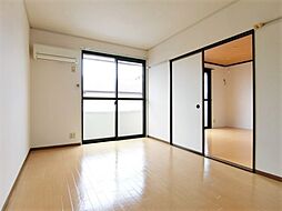 居間