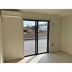 ヒュッゲII 105 1階1Kのリビング/ダイニング